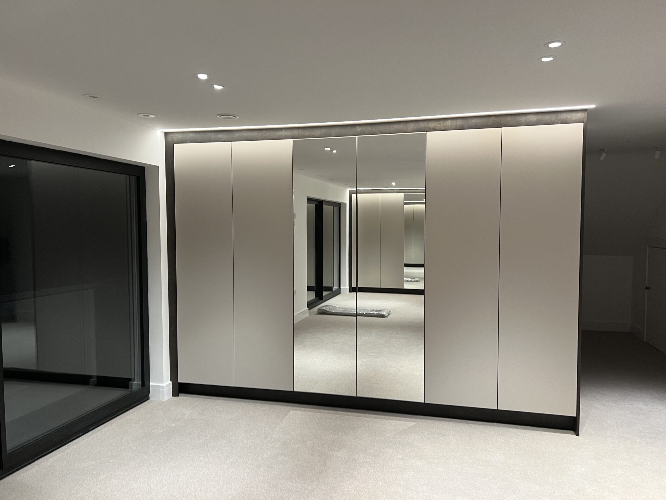 Bespoke Fitted In Wardrobes: Bespoke Solutions for Your Home