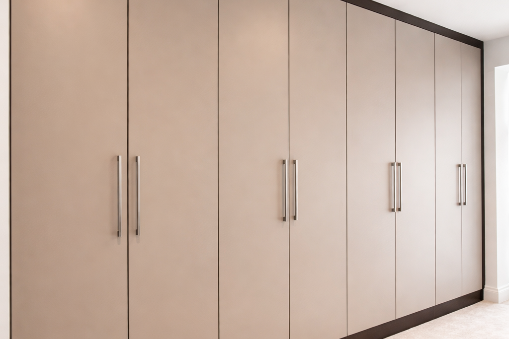bespoke-fitted-wardrobes-potters-bar-northaw-metallic-finish Bespoke Fitted Wardrobes Potters Bar, Northaw